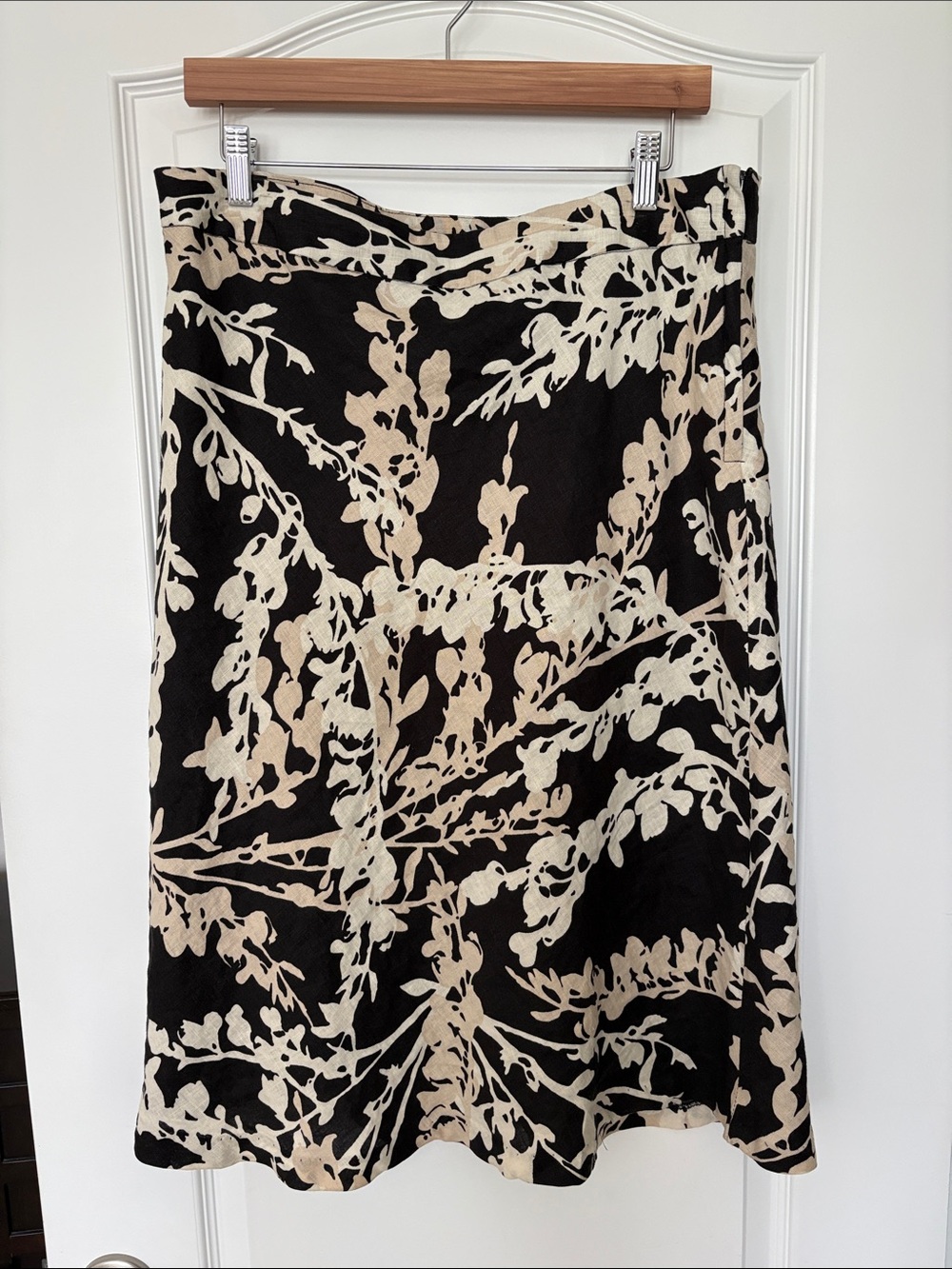 H&M Black and Cream Botanical A-Line Skirt